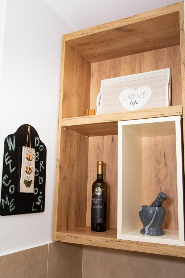 Laura Apartment Novi Sad Buitenkant foto